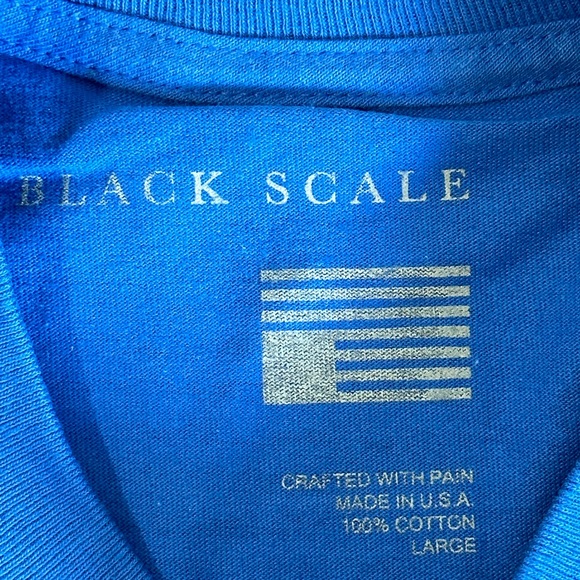 Black Scale Large New Blue Tee - Picture 3 of 4